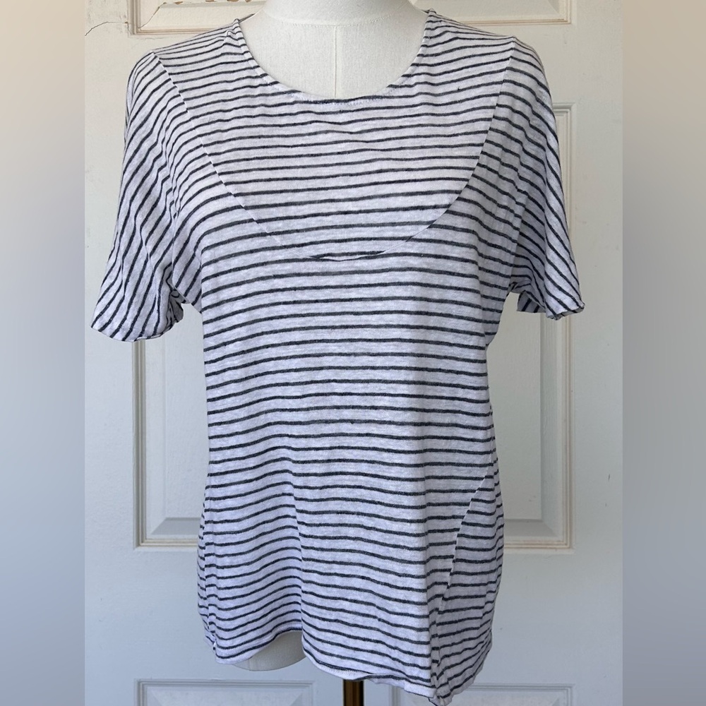 Objects Without Meaning Women’s Linen Tee Striped Size XS‎